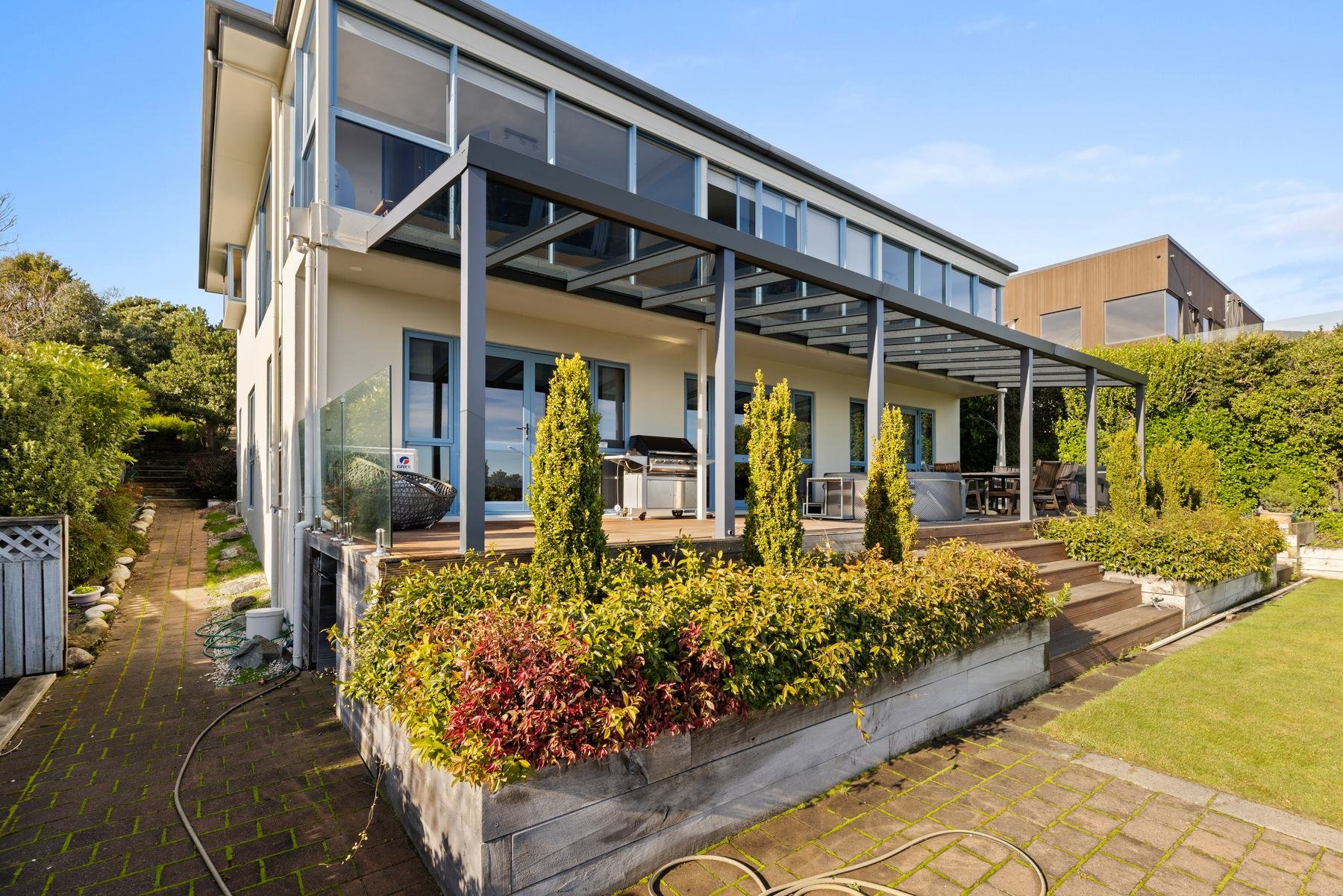 Aluminium vs Timber Pergola: Which Lasts Longer in NZ?